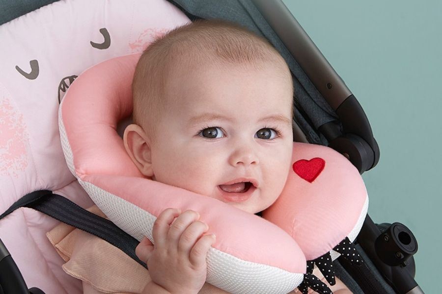 Top 10 Best Infant Car Seat Head Supports Reviews Of Dec 2022 25 Infant Car Seat Head Supports For The Proper Brain Development Of Your Baby2
