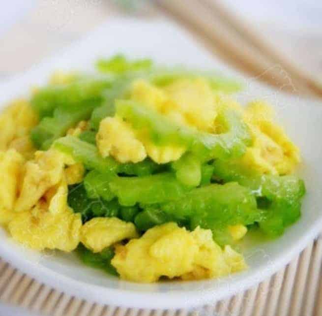 Fried Egg with Bitter Gourd Recipe