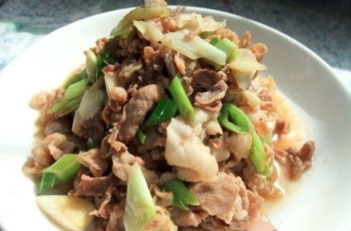 Stir-Fried Sliced Lamb with Scallion Recipe