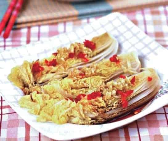 Chinese Steamed Cabbage With Chopped Pepper Recipe