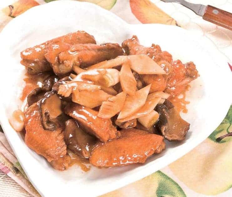 Braised Soy Sauce Chicken Wings With Bamboo Shoots