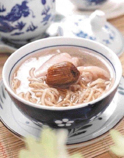 Dried Turnip Pork Trotter Soup Recipe