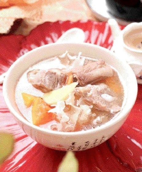 Pork Ribs and White Fungus Pawpaw Soup Recipe