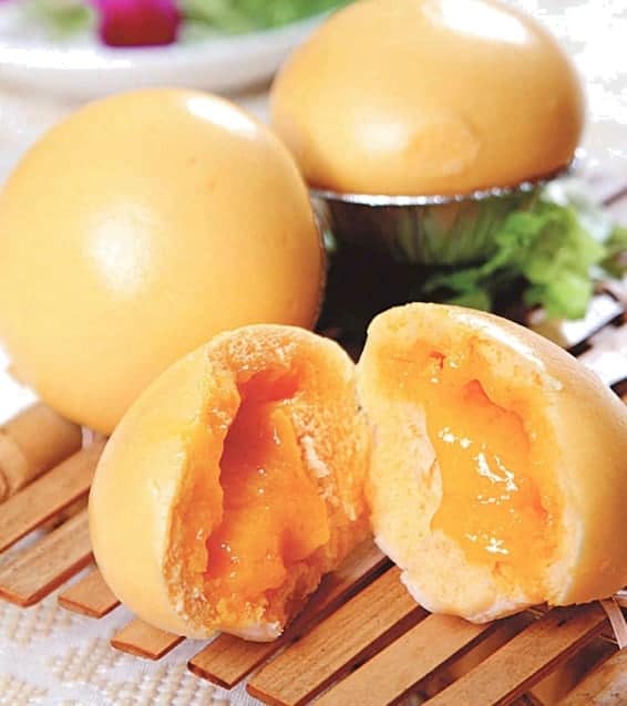 Steamed Bun with Custard and Egg Yolk Filling Recipe