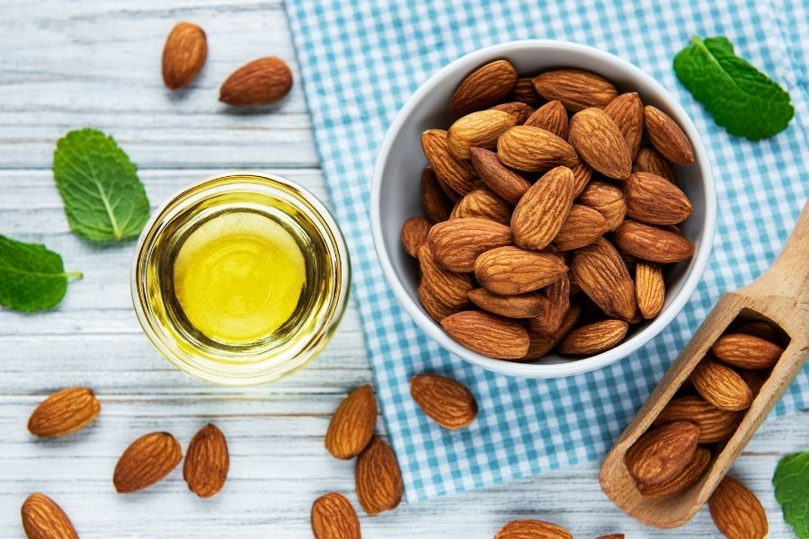 What Features Should You Consider When Buying Almond Cooking Oil