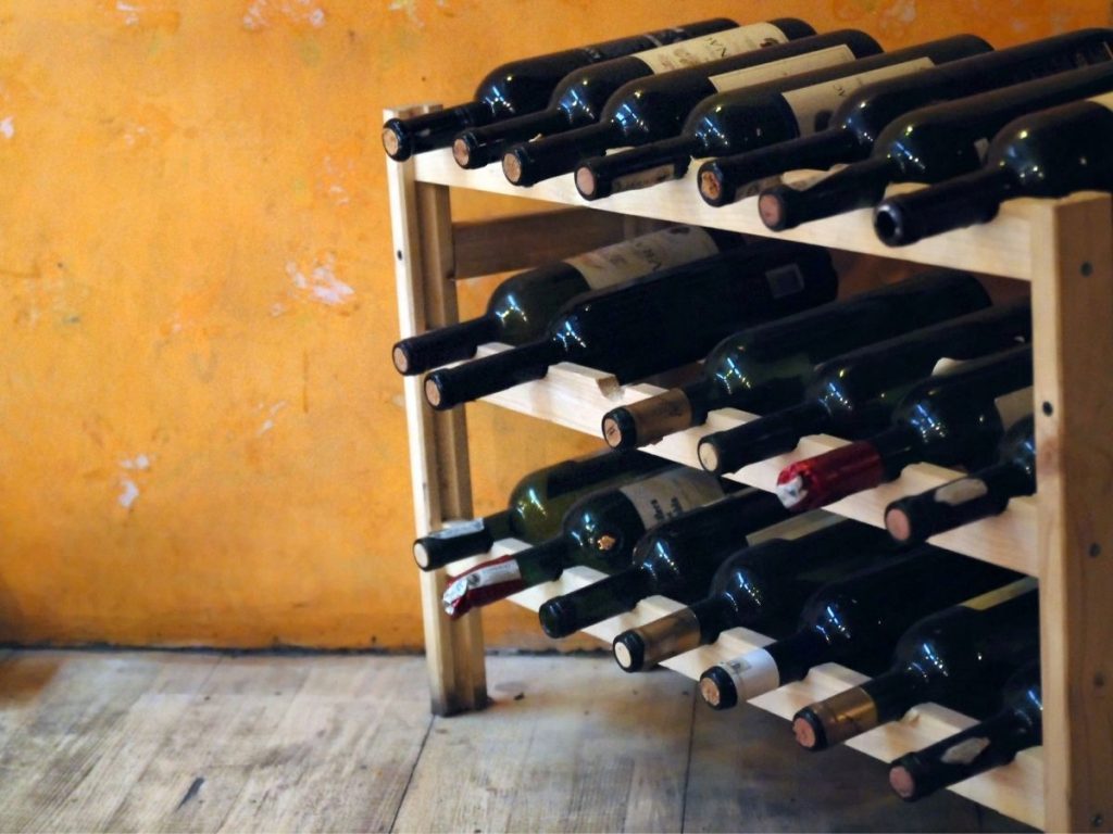 4 Tips For Building Kitchen Wine Racks2